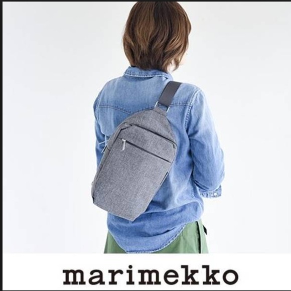 人気TOP 美品★marimekko 055 36 Crossbody Kortteli - ボディーバッグ
